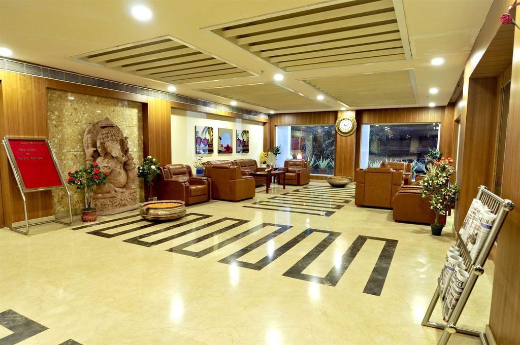 Hotel Seetal Бхубанешвар Екстериор снимка